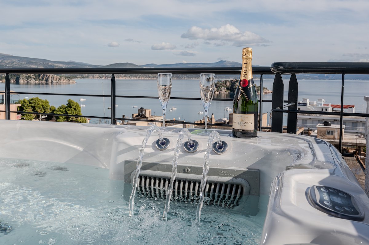 Rooftop 35 - Noma Suites Tolo