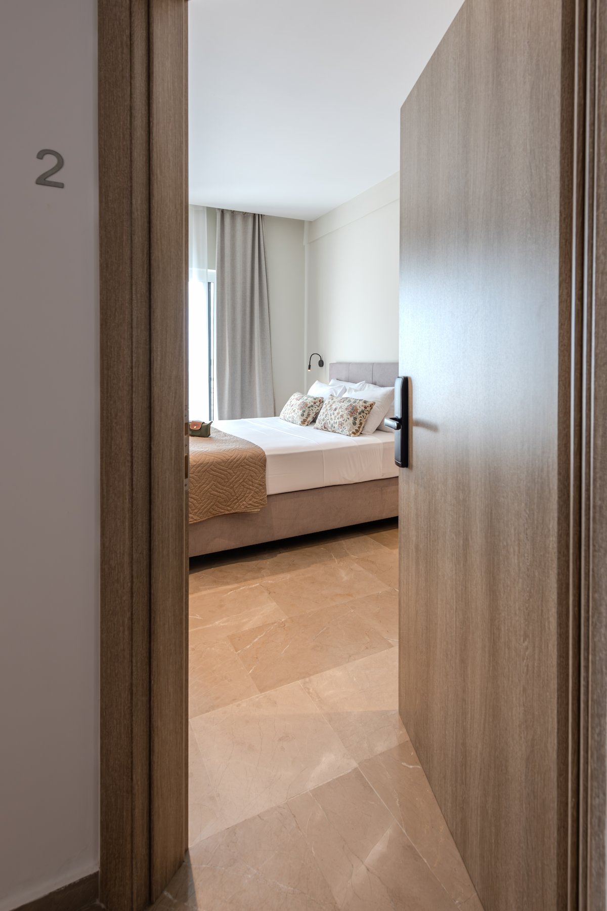 Room 2 - Noma Suites Tolo