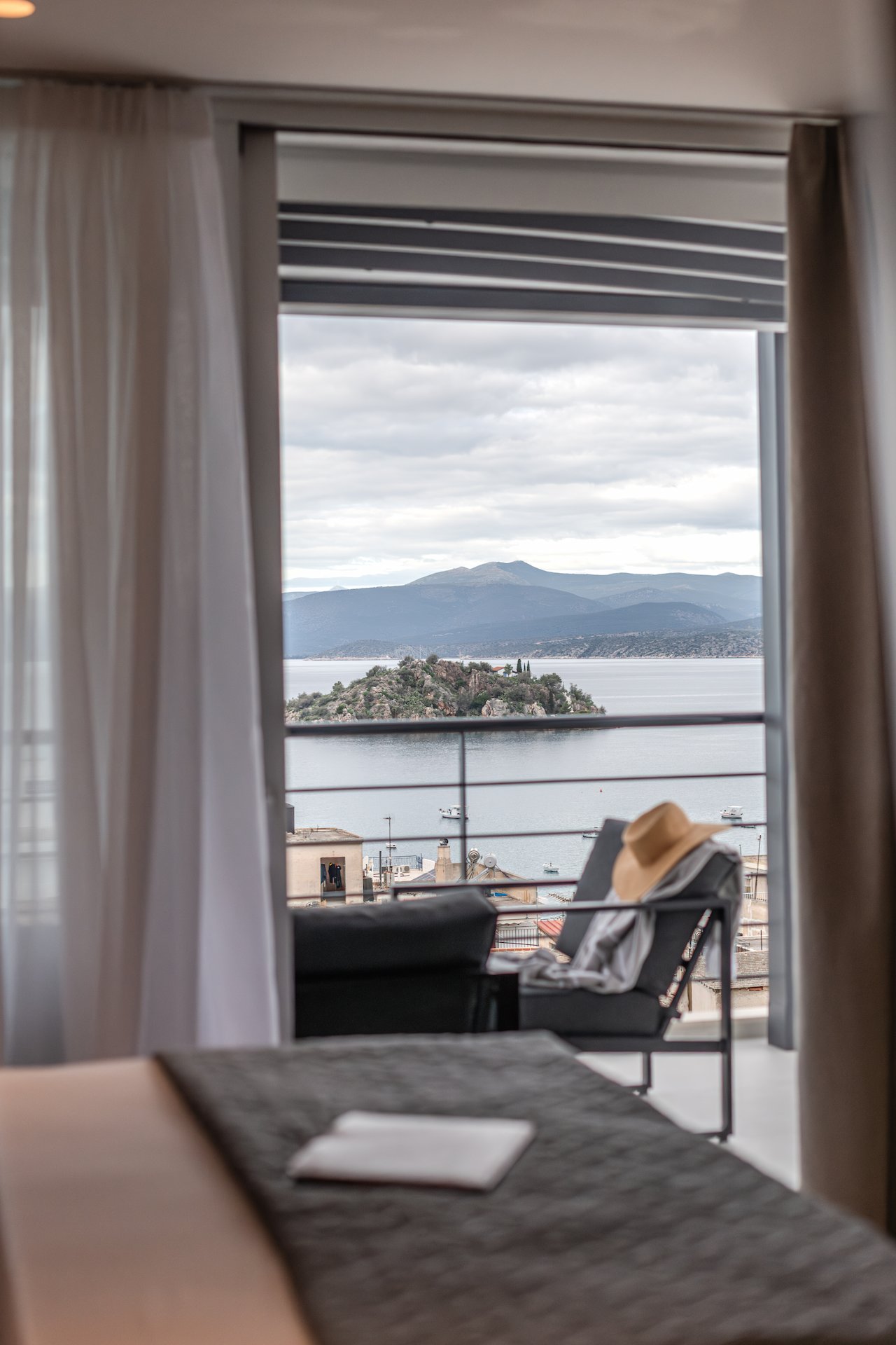 Penthouse Suite with panoramic view - Noma Suites Tolo